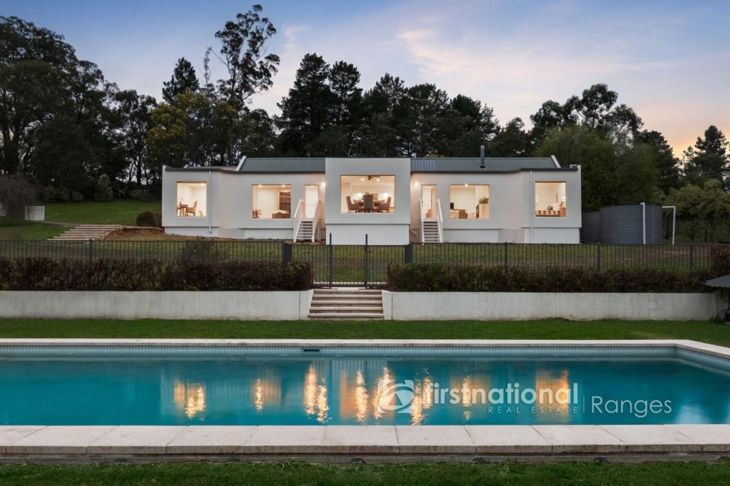 335 EVANS RD, COCKATOO, VIC 3781
