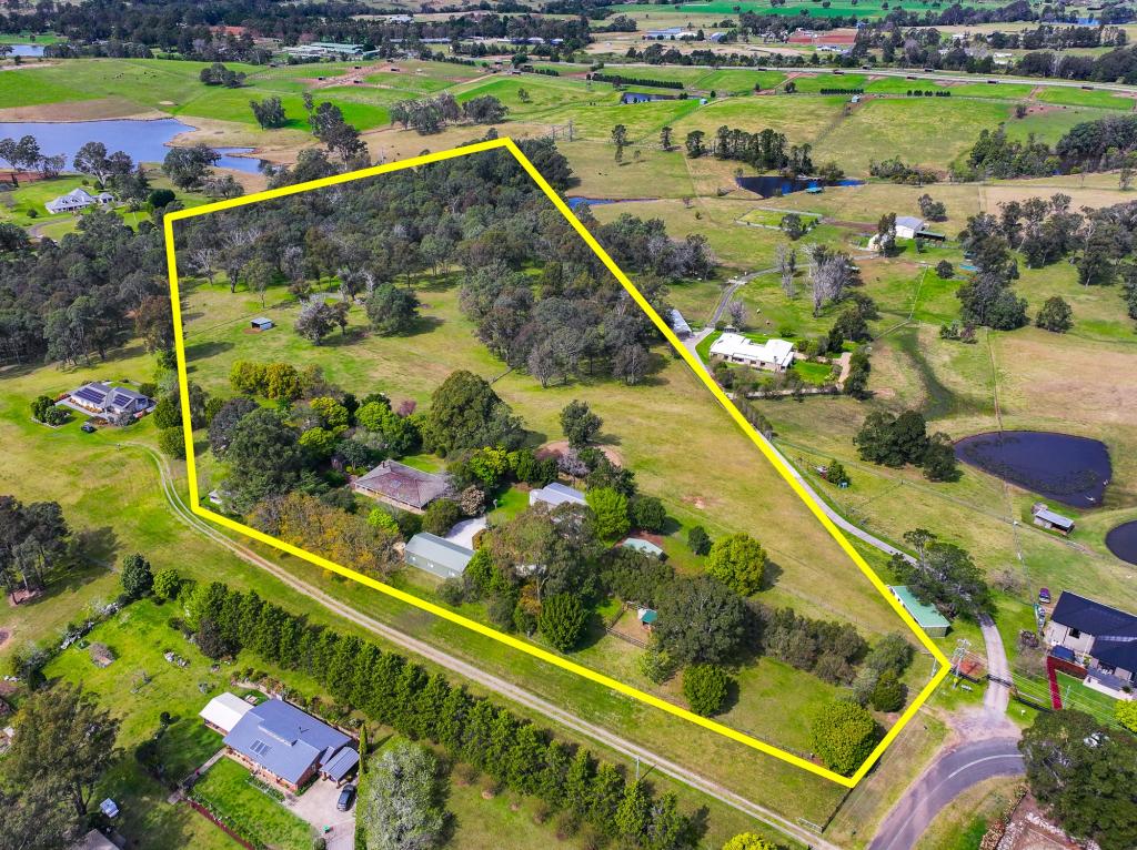 83 WANAWONG ST, BELIMBLA PARK, NSW 2570