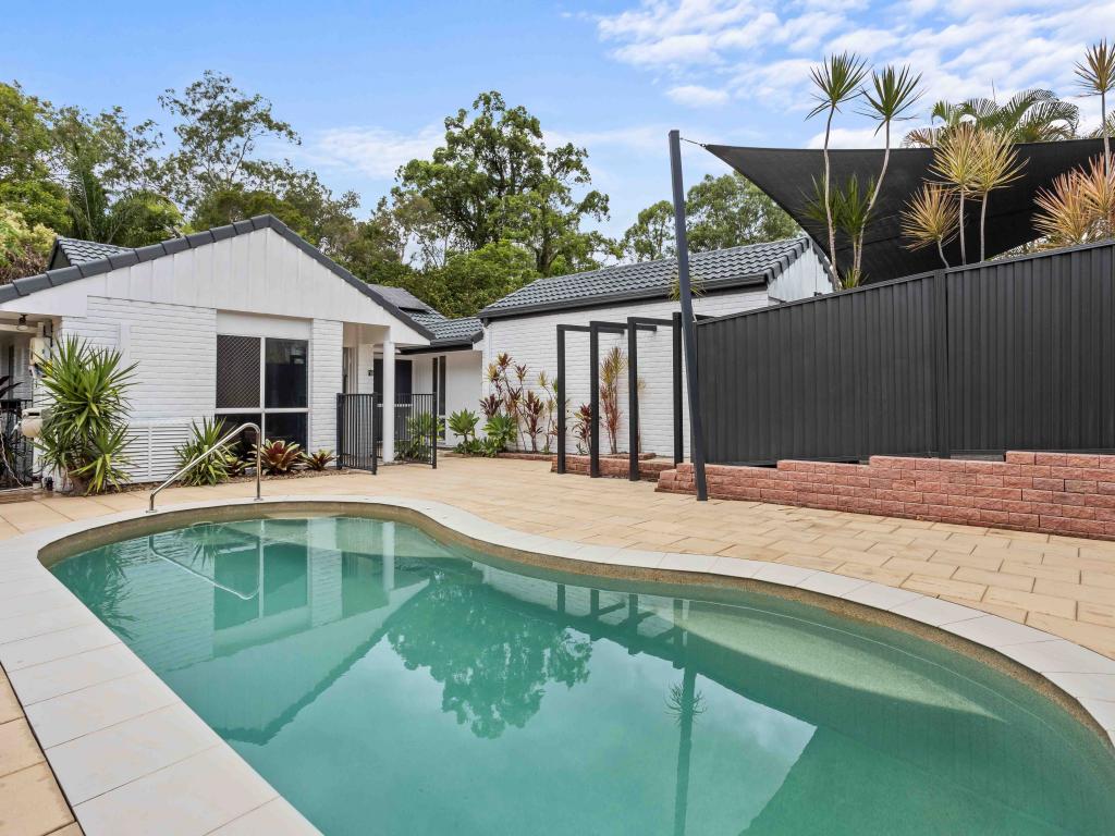 10 CASTAGNO AVE, NERANG, QLD 4211