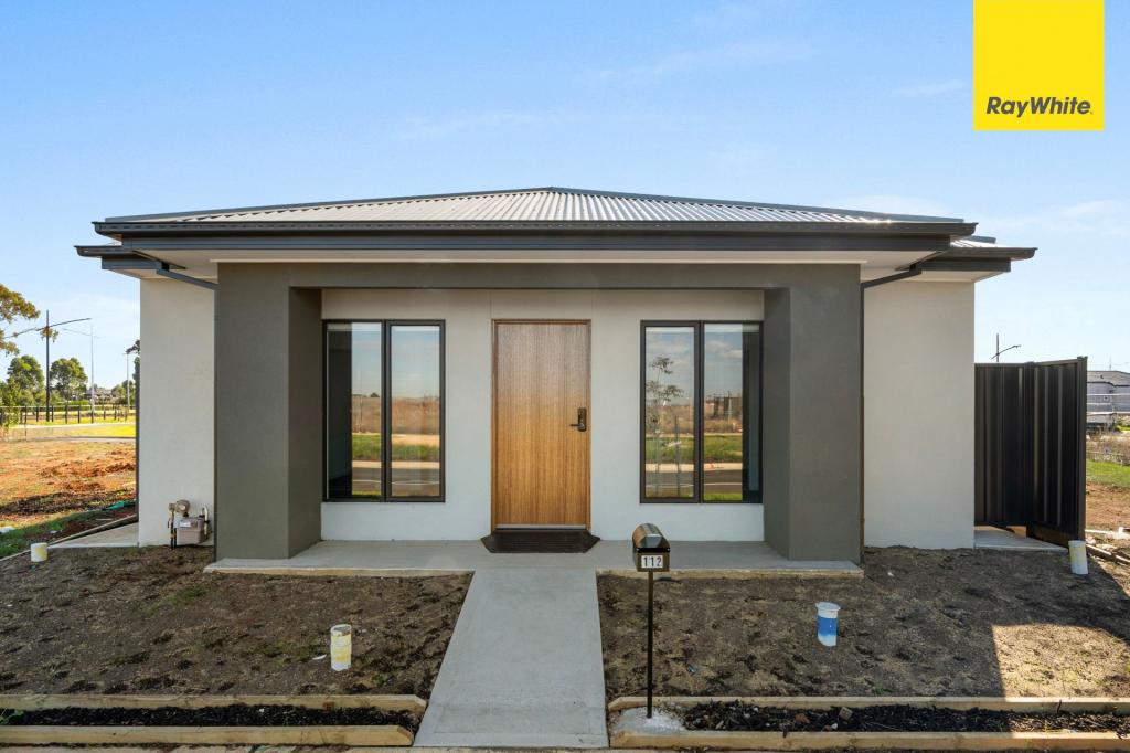112 Hanover Cct, Melton South, VIC 3338