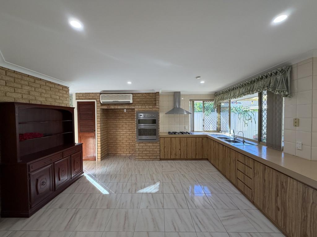 4 INCANA PLACE PL, MORLEY, WA 6062