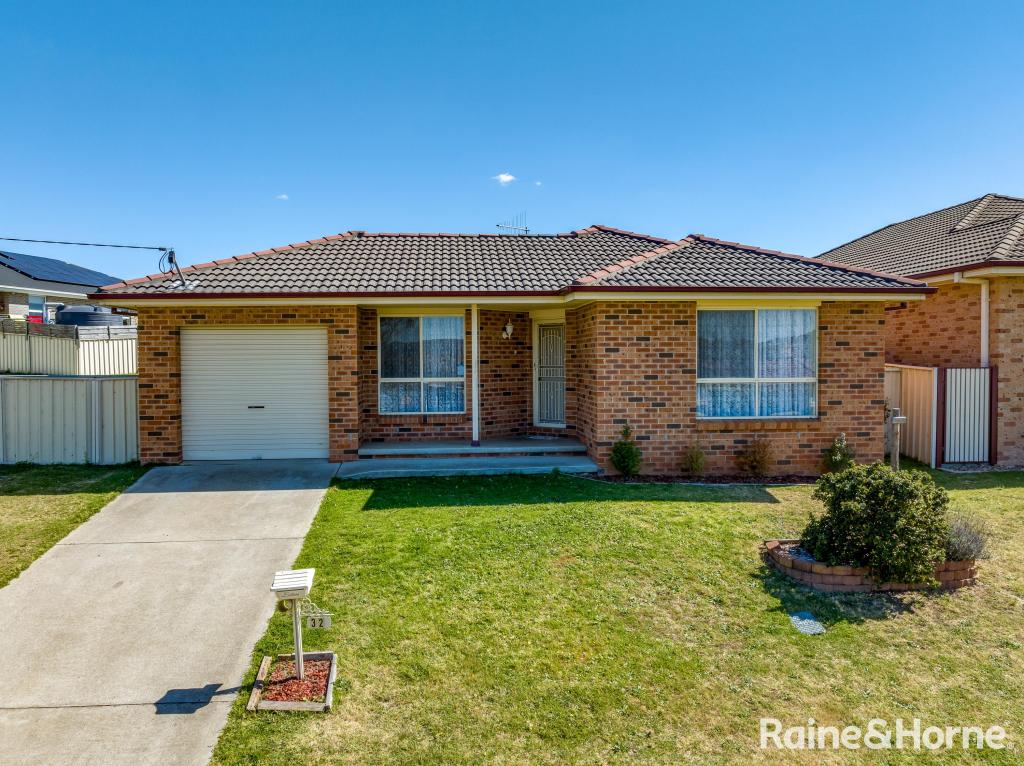 32 Fitzroy St, Goulburn, NSW 2580