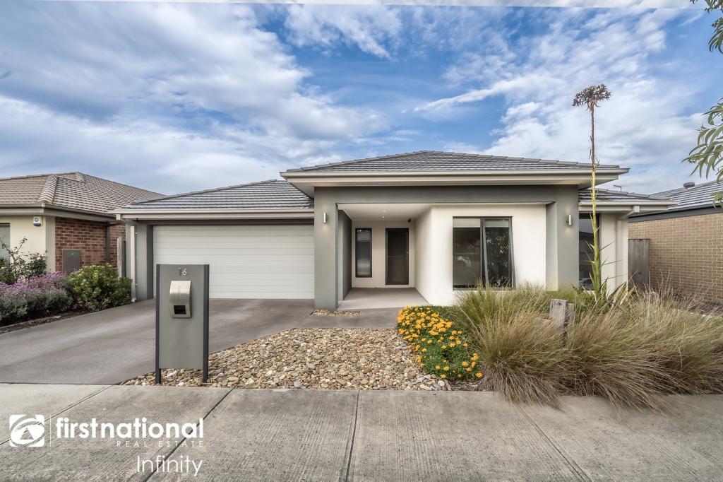 16 MALLARD AVE, OFFICER, VIC 3809