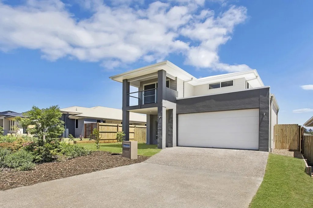 9 Beazley Cct, Bridgeman Downs, QLD 4035