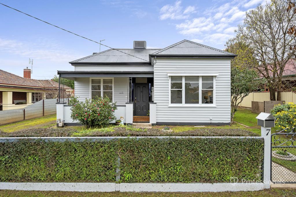 7 Campbell St, Maryborough, VIC 3465