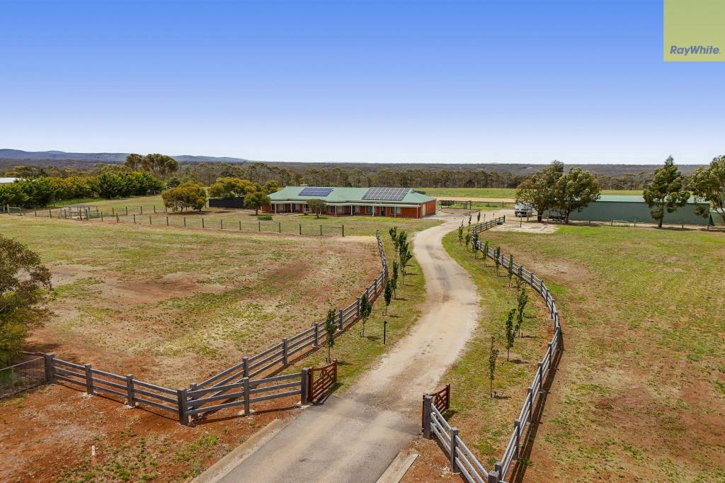 73 Dodemaide Cct, Merrimu, VIC 3340