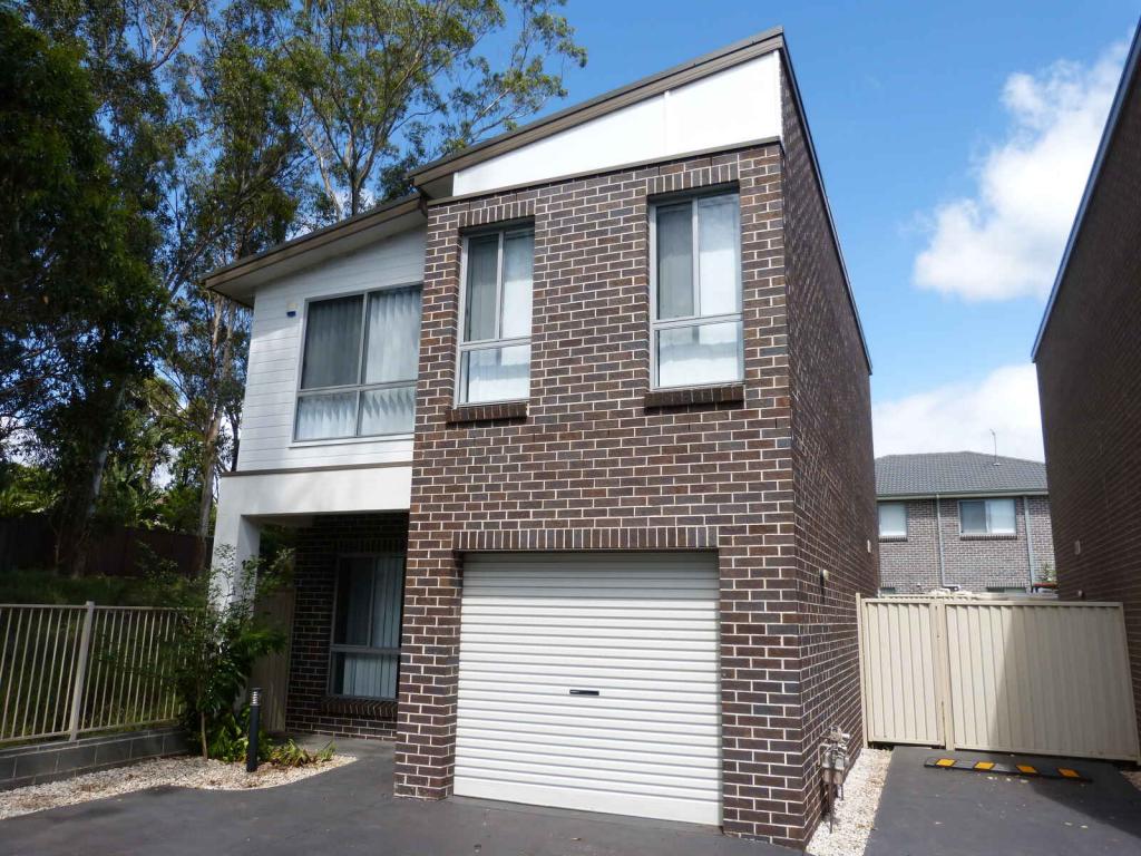 12 Finniss Gld, Quakers Hill, NSW 2763