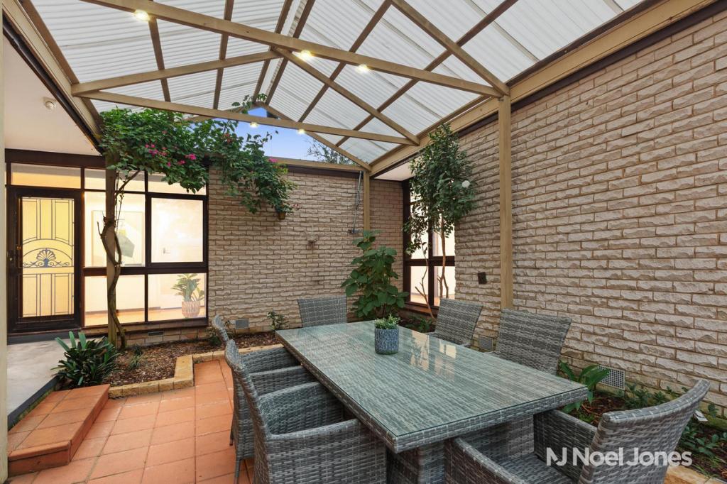 1/2 Sierra Pl, Chirnside Park, VIC 3116