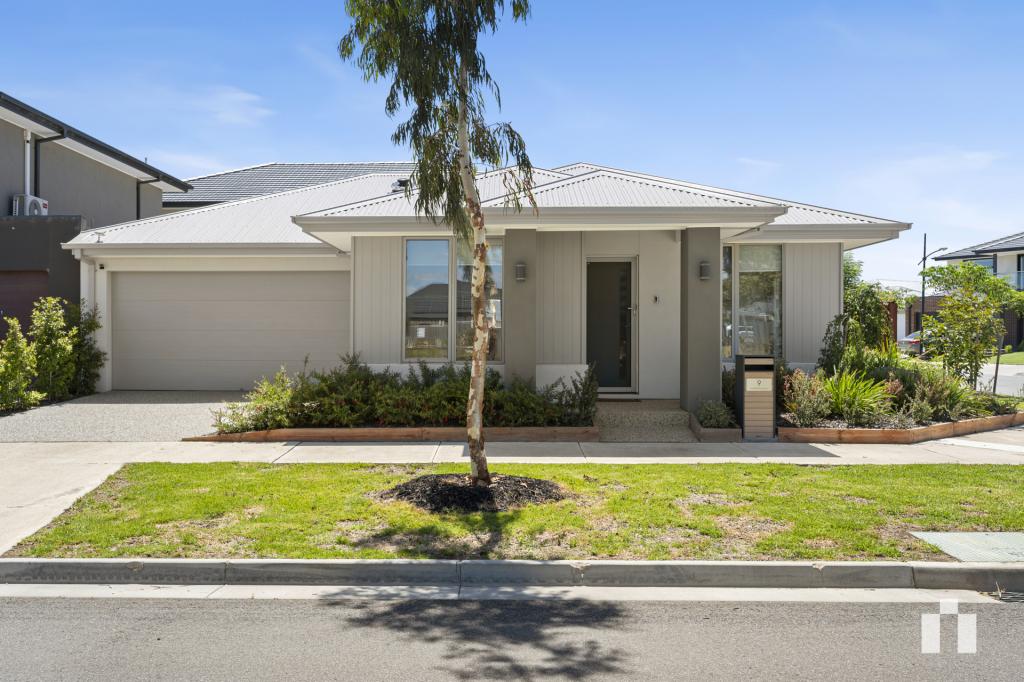 9 Oakfield Ent, Donnybrook, VIC 3064