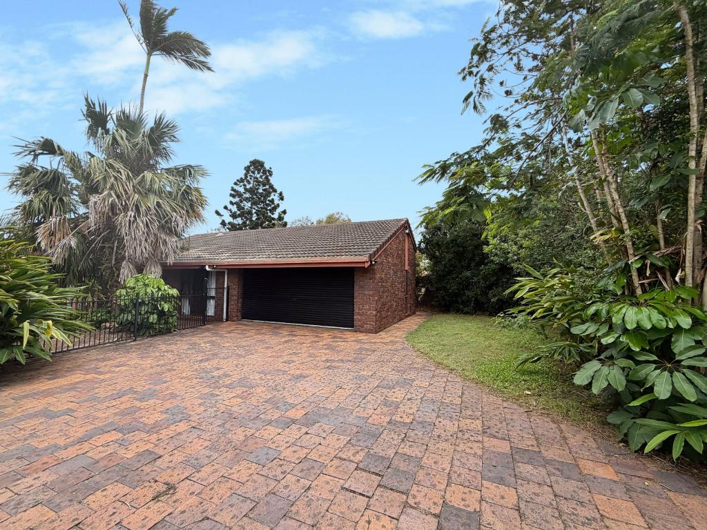 9 Bayview Tce, Clontarf, QLD 4019