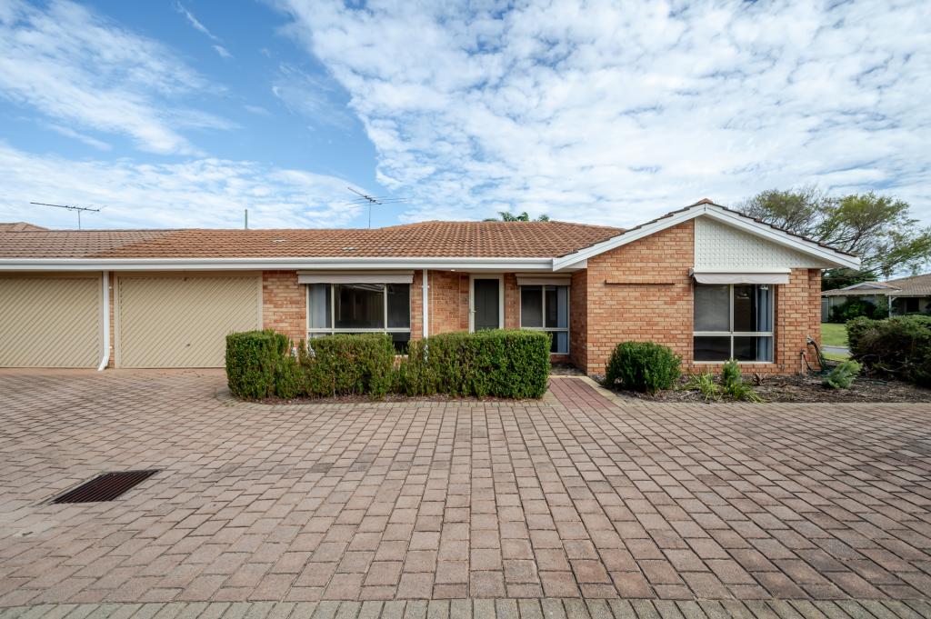 5/6 Luton Cl, Ballajura, WA 6066