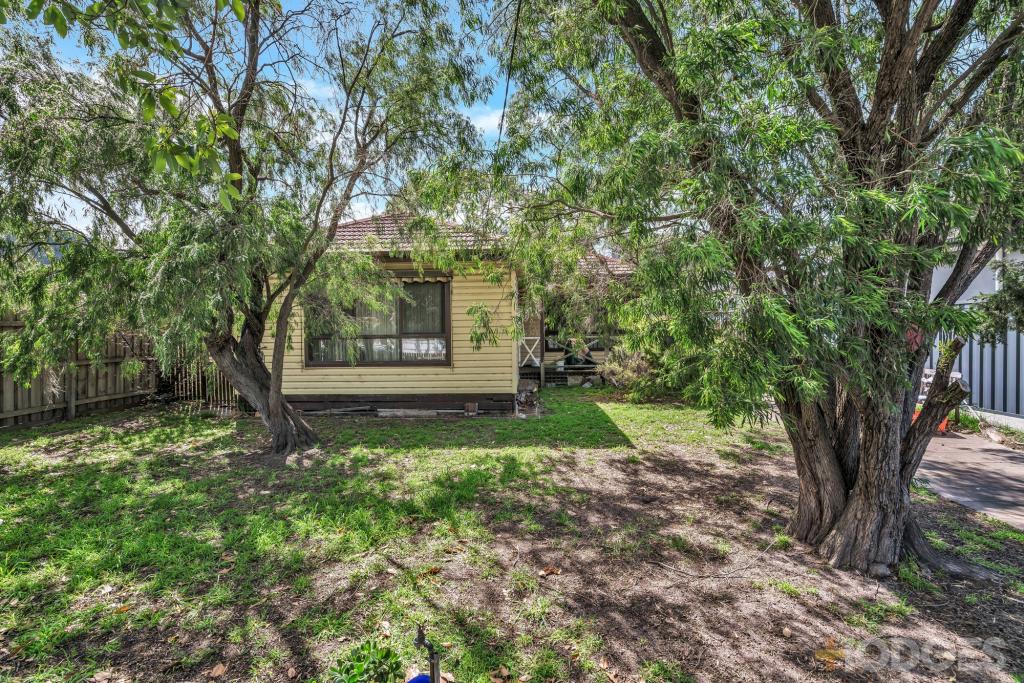 22 BUNDORA PDE, MENTONE, VIC 3194