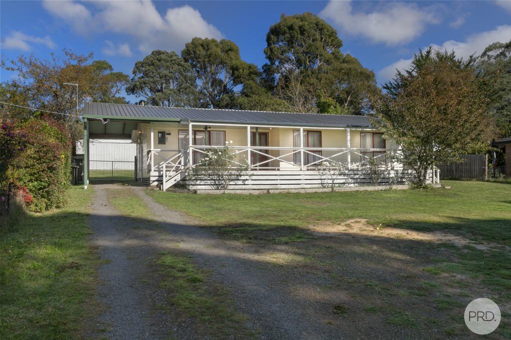 7 Main St, Gordon, VIC 3345
