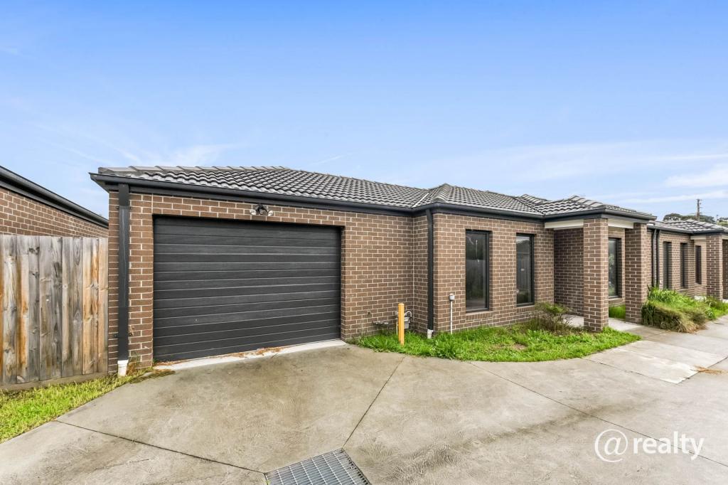 2/13 Anderson St, Pakenham, VIC 3810