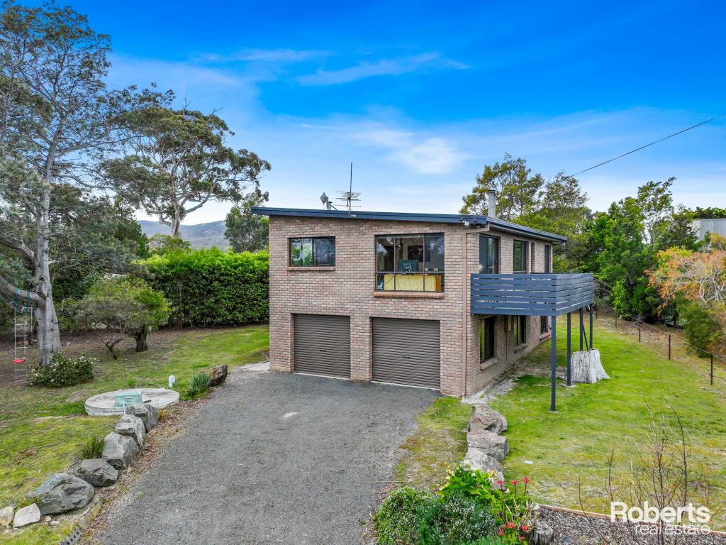 7 Royle Ave, Coles Bay, TAS 7215