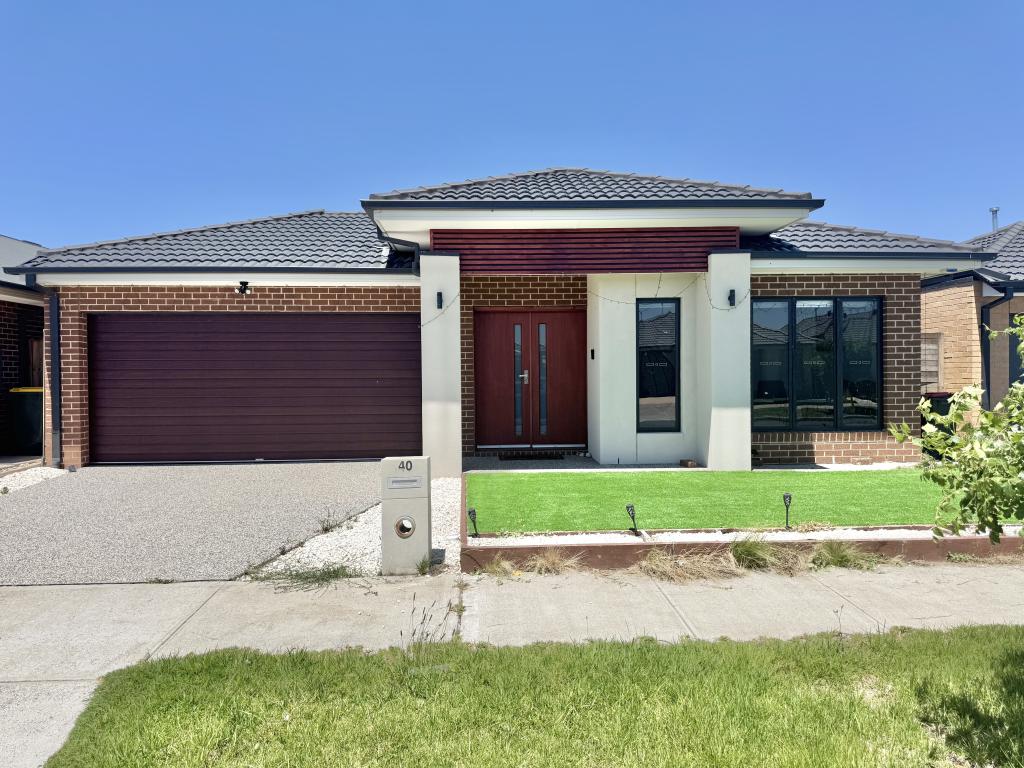 40 DAJARRA AVE, WYNDHAM VALE, VIC 3024