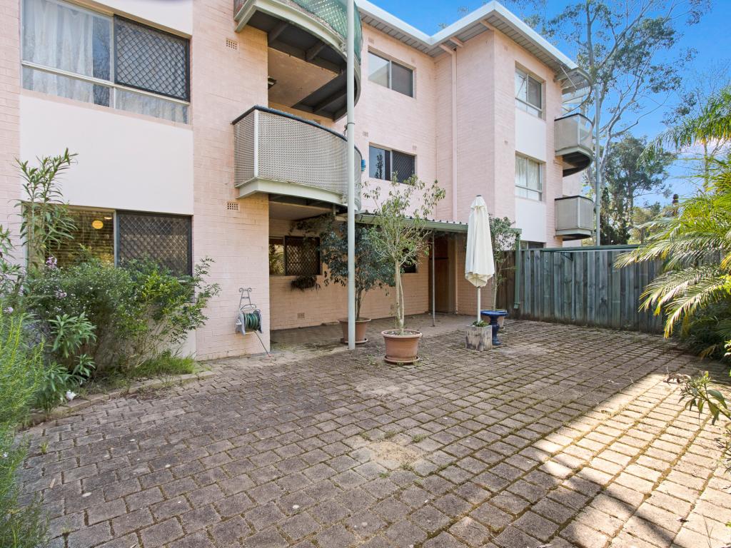 7/4 Canham Way, Orelia, WA 6167