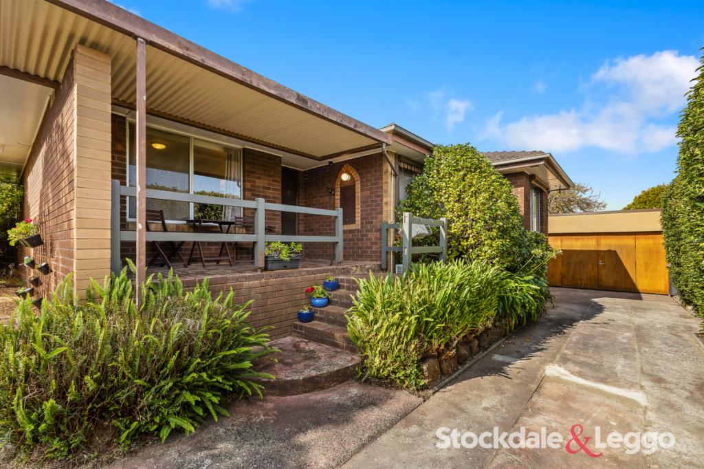 17 Kingston St, Ferntree Gully, VIC 3156