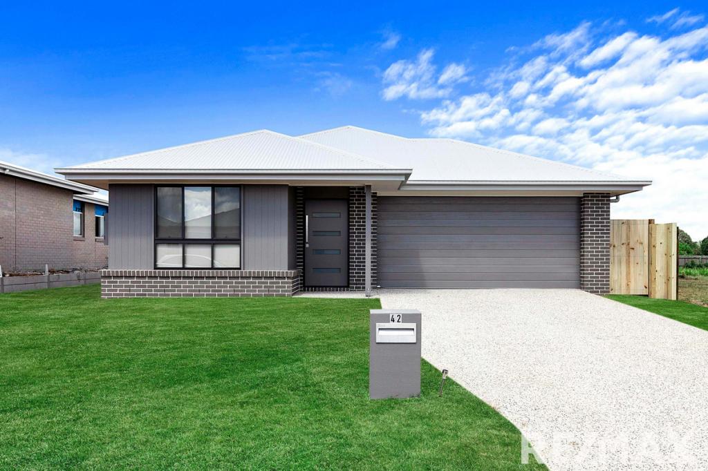 42 HOVEA CCT, NIKENBAH, QLD 4655