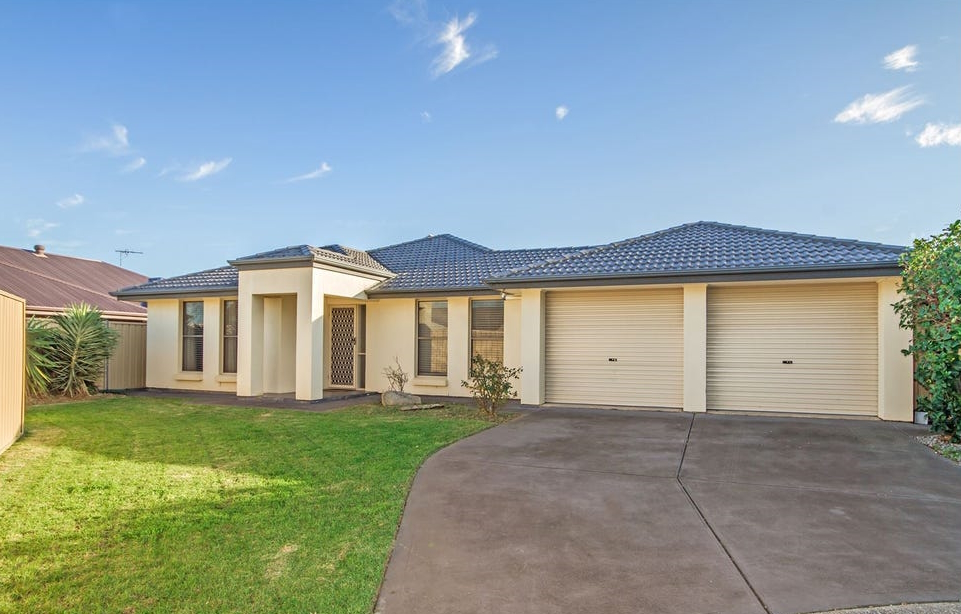 24 Banksia Ave, Aldinga Beach, SA 5173