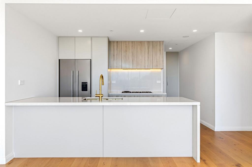 201/13 De Clambe Dr, Castle Hill, NSW 2154