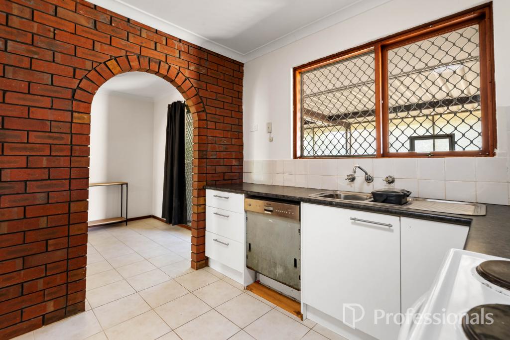 30 Mahonia Way, Forrestfield, WA 6058