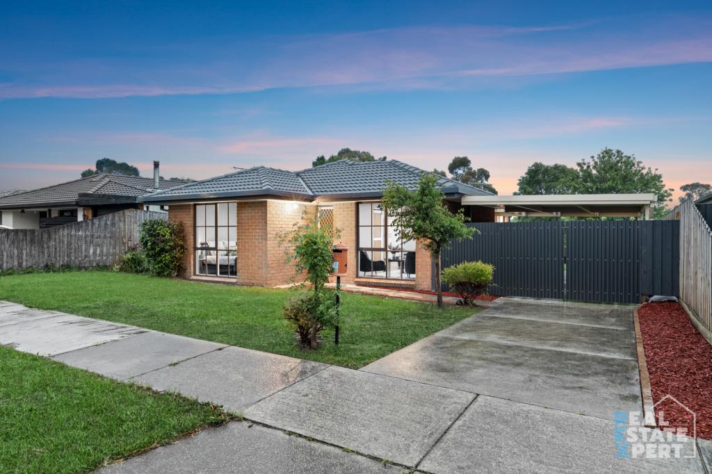 10 MCMASTER CT, PAKENHAM, VIC 3810