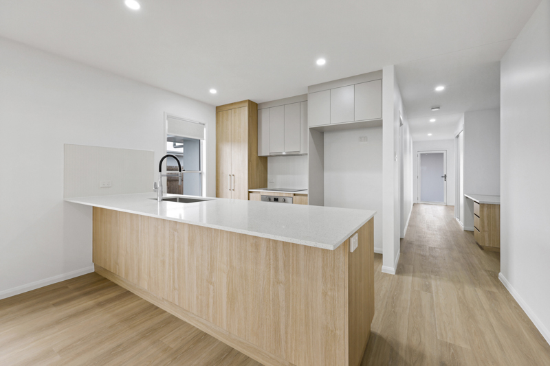 9 Jabiru Cct, Rural View, QLD 4740