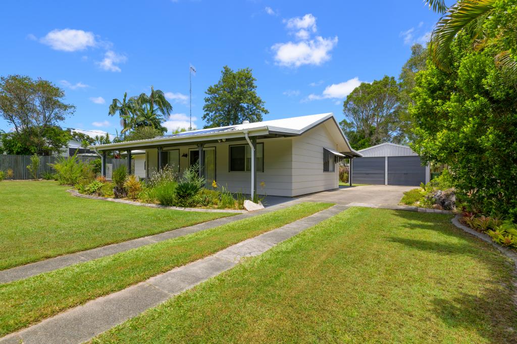 158 Queen Elizabeth Dr, Cooloola Cove, QLD 4580