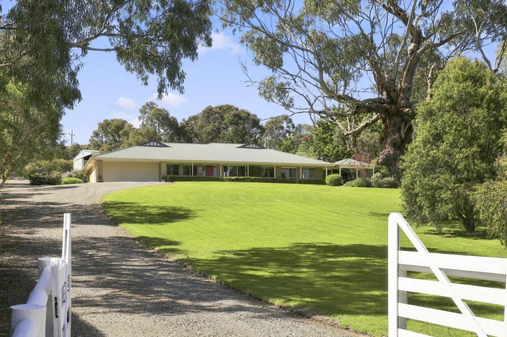 20 Lipizzaner Dr, Hindmarsh Valley, SA 5211