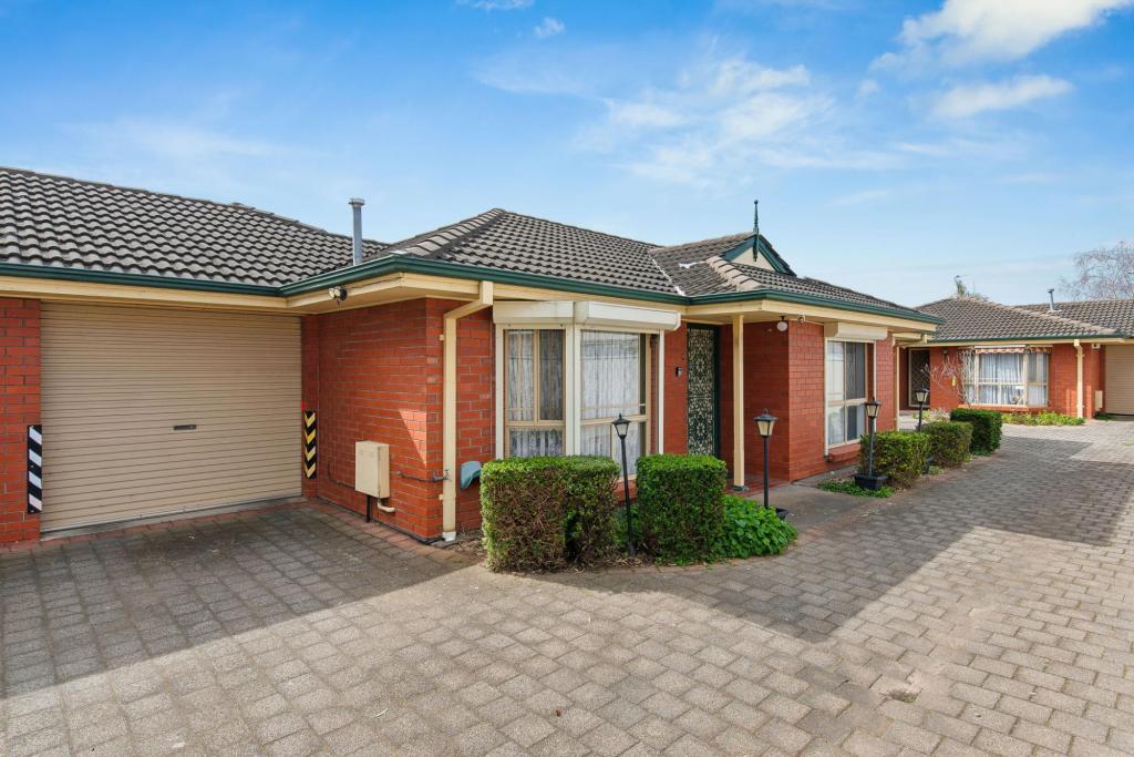 2/1 Fourth Ave, Seaton, SA 5023