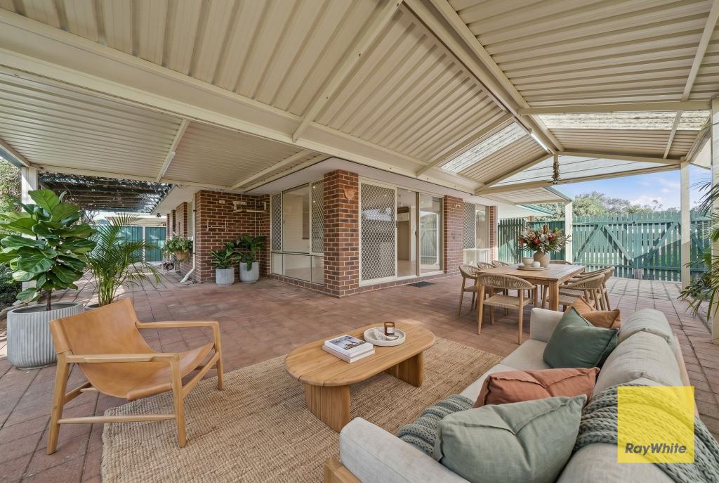 12 DOLARA CT, MADDINGTON, WA 6109