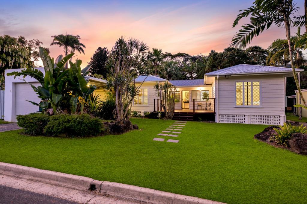 22 BOLTON ST, WHITFIELD, QLD 4870