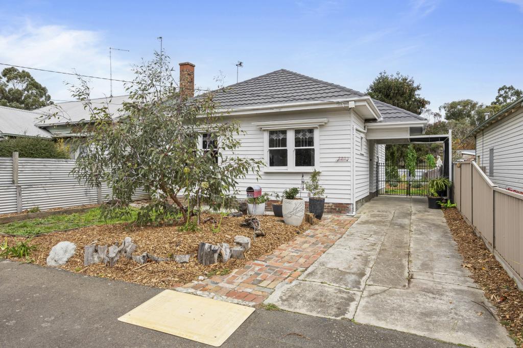220 Main Rd, Golden Point, VIC 3350