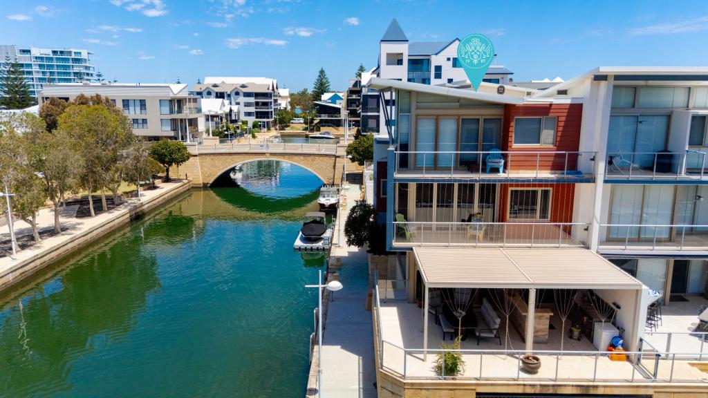 6/4 Torcello Mews, Mandurah, WA 6210