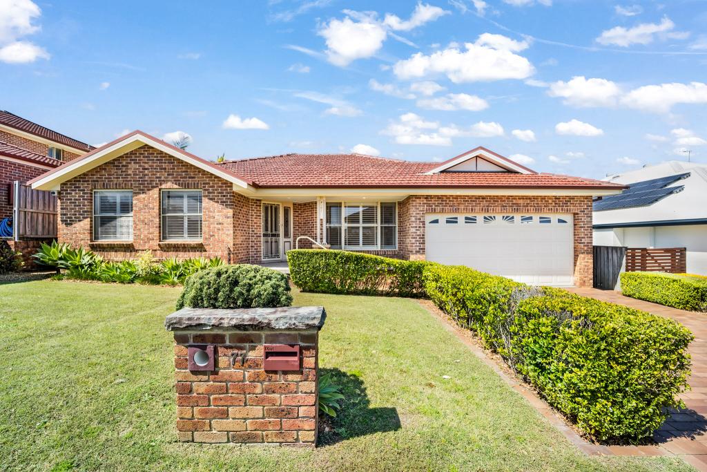 77 Sir Joseph Banks Dr, Bateau Bay, NSW 2261