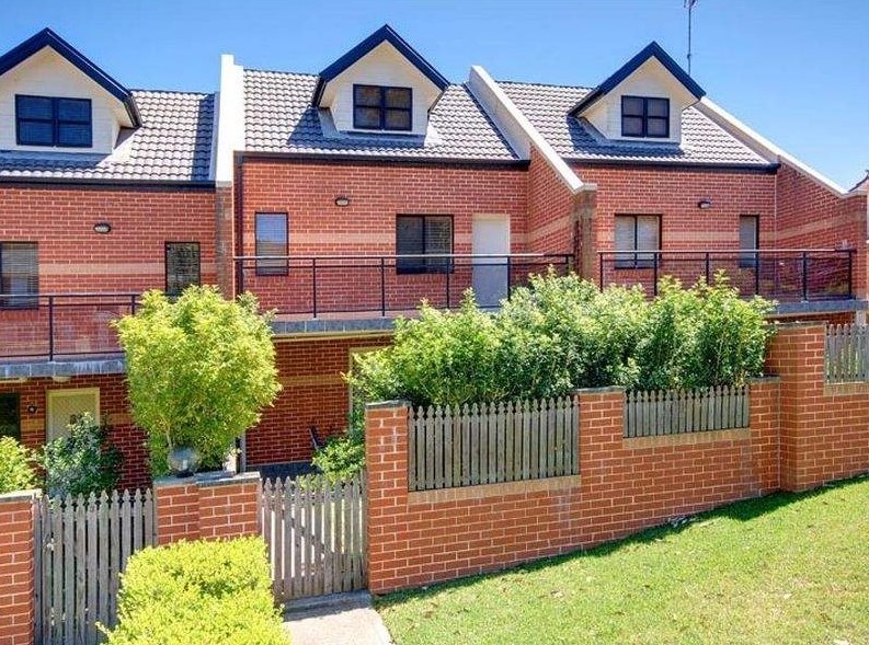 2/10-12 Forbes St, Hornsby, NSW 2077