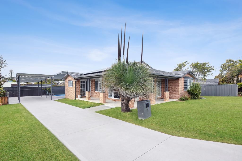 1 Kent St, Scotts Head, NSW 2447