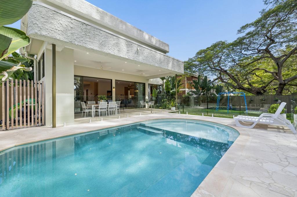 11 Octantis St, Coorparoo, QLD 4151