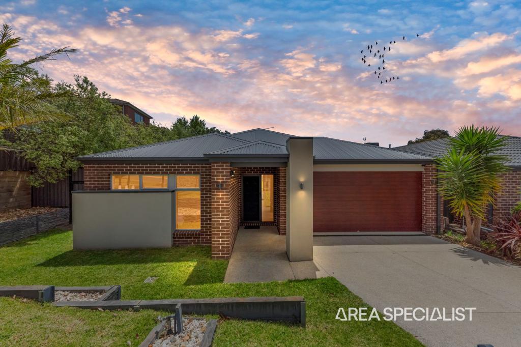 3 Corymbia Prom, Pakenham, VIC 3810