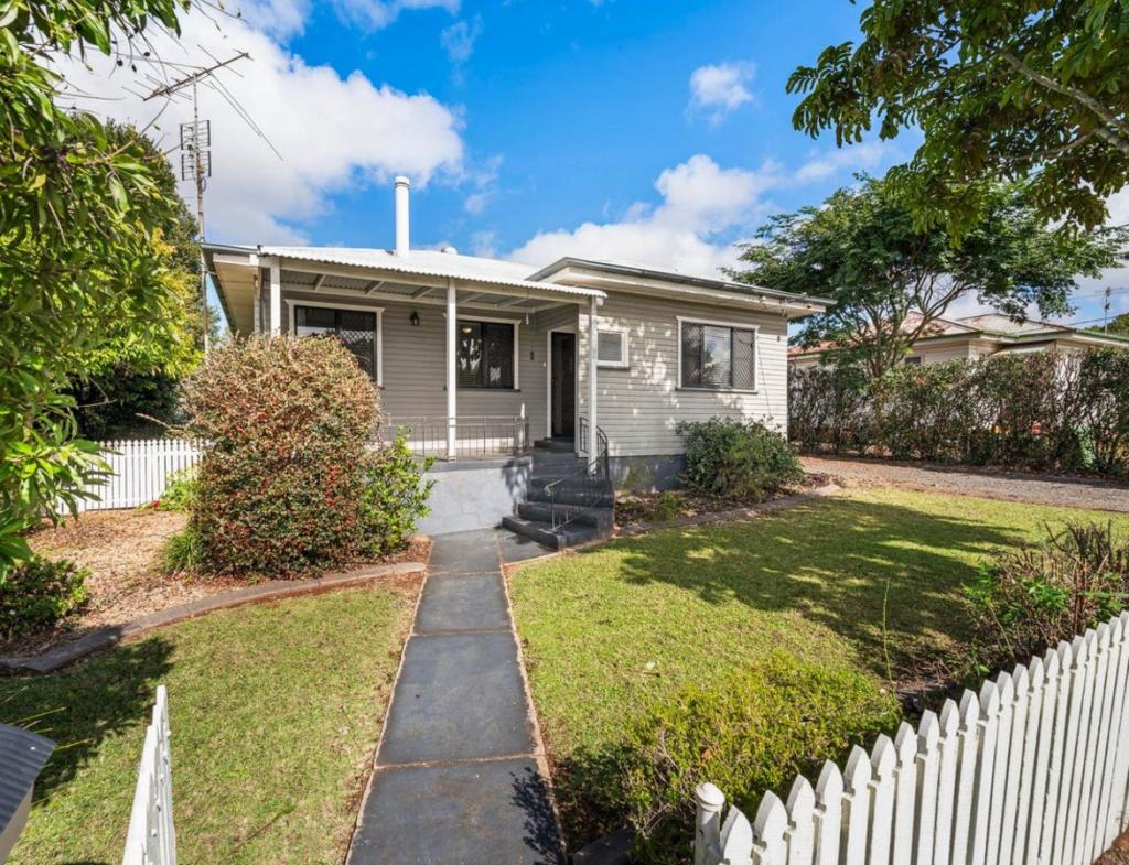 6 Farquharson St, Harristown, QLD 4350