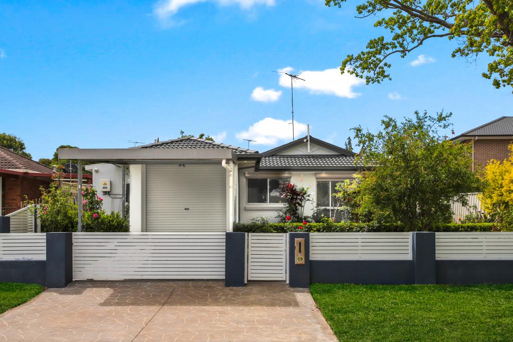 4 Crispin Pl, Quakers Hill, NSW 2763