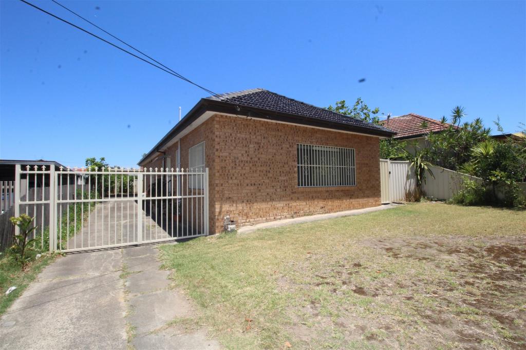 26 Juno Pde, Greenacre, NSW 2190