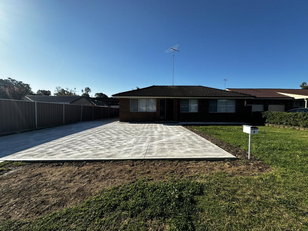 3 Paisley Cl, St Andrews, NSW 2566