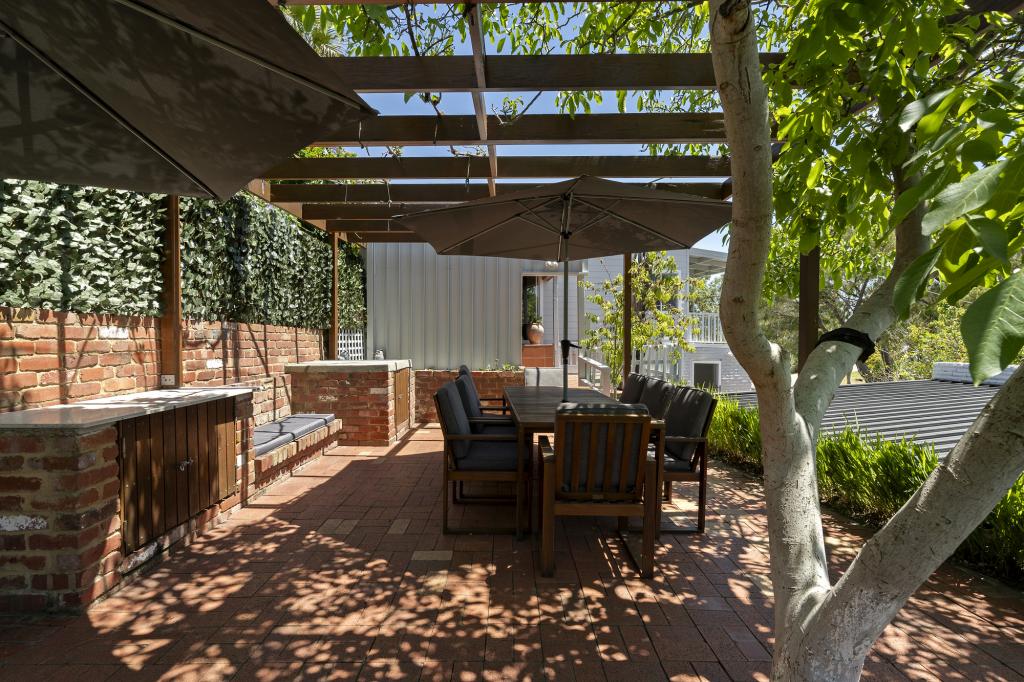 6 Derwin St, Rye, VIC 3941