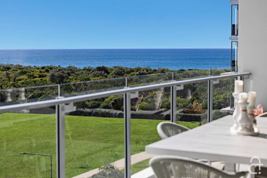 1701 Azzure/19 Kombi St, Bokarina, QLD 4575