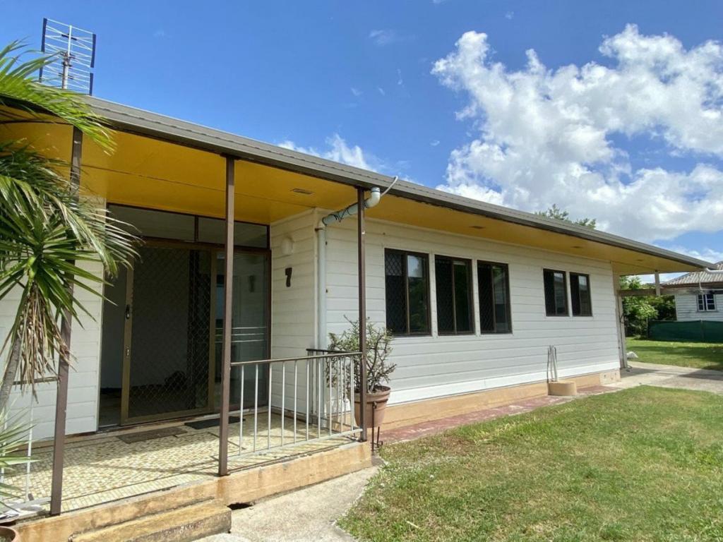 7 Mayes Ave, Caloundra, QLD 4551