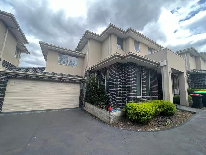 2/1 Talbett St, Burwood, VIC 3125