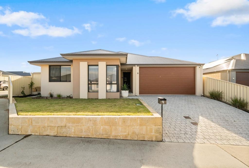 9 BONNINGTON LOOP, MADORA BAY, WA 6210
