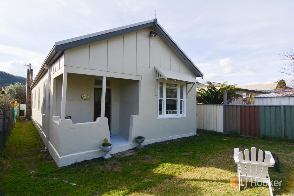 13 Young St, Lithgow, NSW 2790